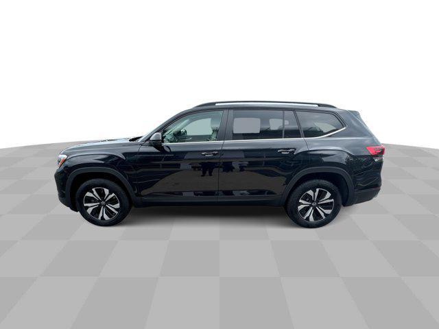 Photo of 2025 Deep Black Pearl Volkswagen Atlas