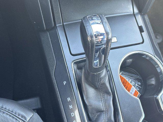 Photo of 2017 Ingot Silver Metallic Ford Explorer