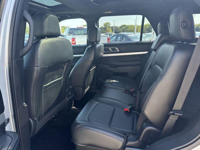 Photo of 2017 Ingot Silver Metallic Ford Explorer