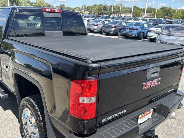 Photo of 2016 Onyx Black GMC Sierra 2500