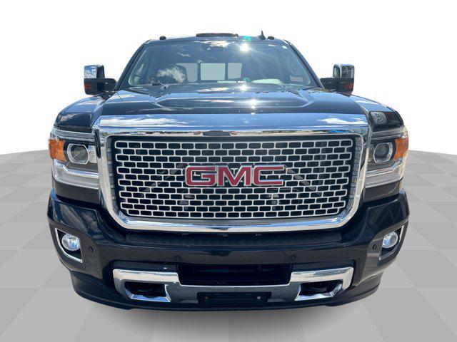 Photo of 2016 Onyx Black GMC Sierra 2500