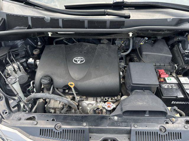 Photo of 2017 Midnight Black Metallic Toyota Sienna