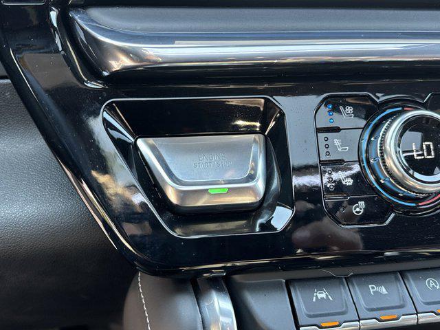 Photo of 2023 White Frost Tricoat GMC Sierra 1500
