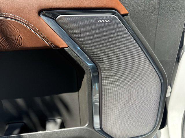 Photo of 2023 White Frost Tricoat GMC Sierra 1500