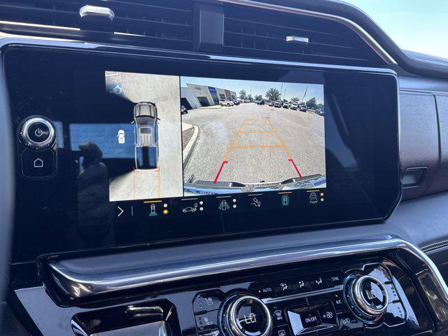 Photo of 2023 White Frost Tricoat GMC Sierra 1500