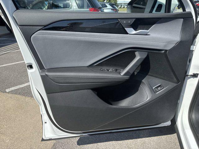 Photo of 2025 Pure White Volkswagen Tiguan