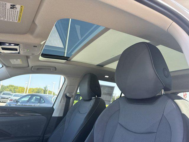Photo of 2025 Pure White Volkswagen Tiguan