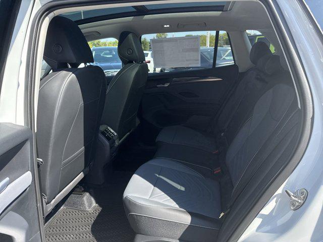 Photo of 2025 Pure White Volkswagen Tiguan