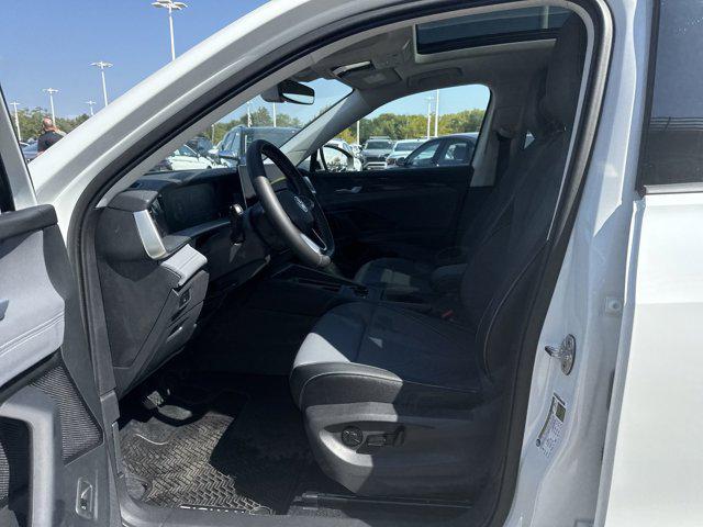 Photo of 2025 Pure White Volkswagen Tiguan