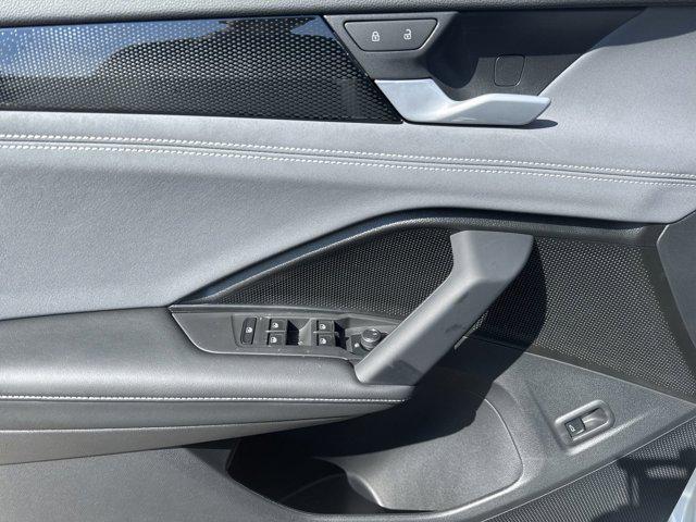 Photo of 2025 Pure White Volkswagen Tiguan