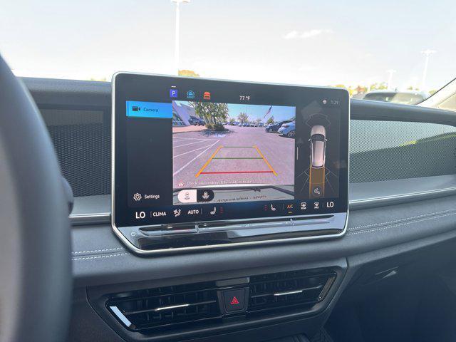 Photo of 2025 Pure White Volkswagen Tiguan