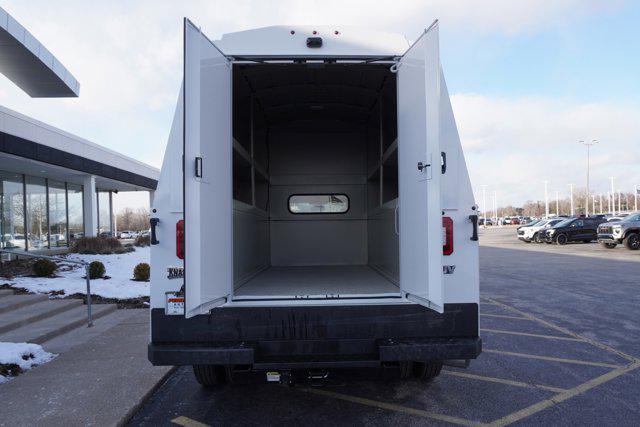 Photo of 2025 Summit White GMC Sierra 3500