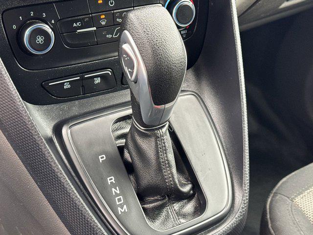 Photo of 2022 Dark Blue Ford Transit Connect