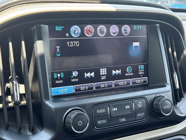 Photo of 2018 Summit White GMC Canyon