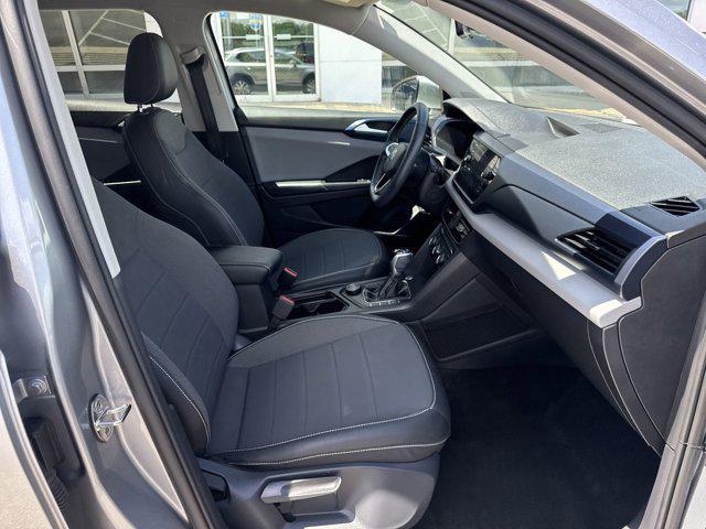 Photo of 2022 Pyrite Silver Metallic Volkswagen Taos