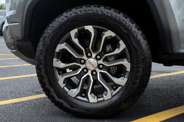 Photo of 2025 Sterling Metallic GMC Canyon