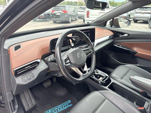 Photo of 2021 Mythos Black Metallic Volkswagen ID.4