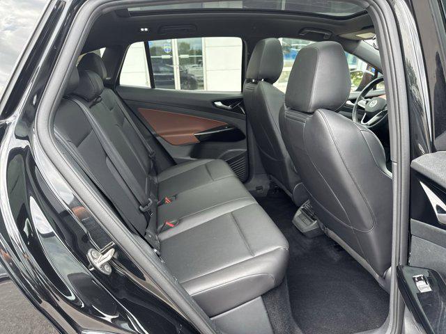Photo of 2021 Mythos Black Metallic Volkswagen ID.4