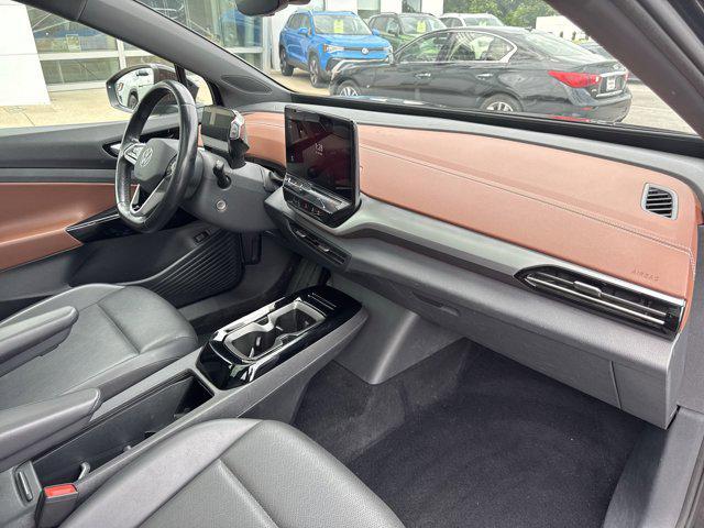 Photo of 2021 Mythos Black Metallic Volkswagen ID.4