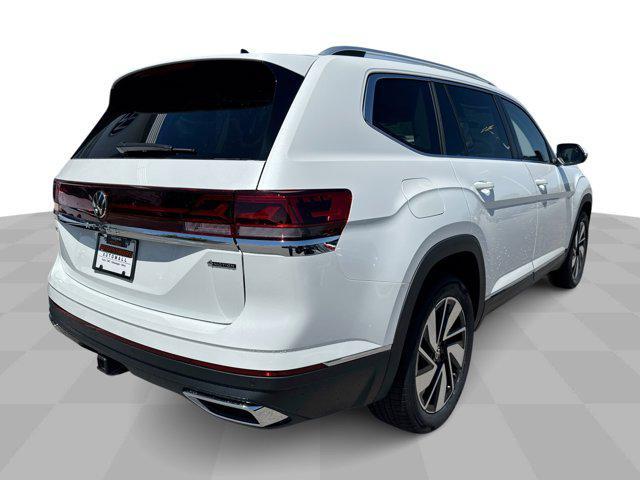 Photo of 2025 Opal White Pearl Volkswagen Atlas