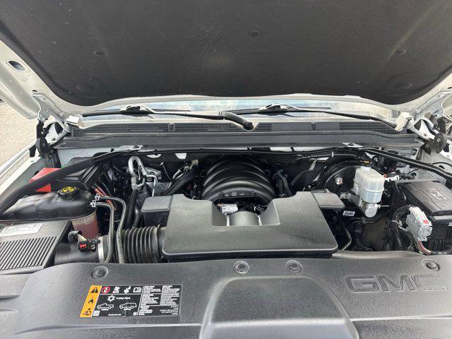 Photo of 2019 Summit White GMC Yukon