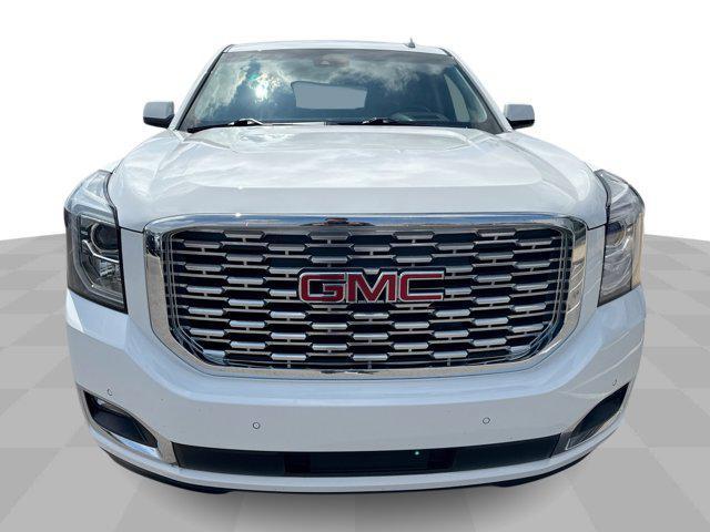 Photo of 2019 Summit White GMC Yukon
