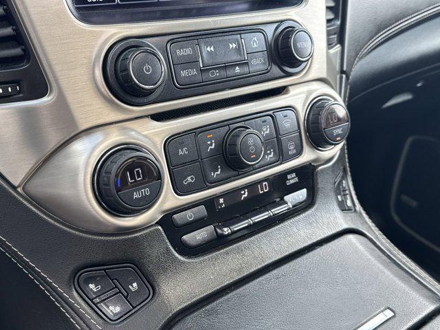 Photo of 2019 Summit White GMC Yukon