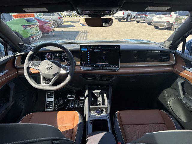 Photo of 2025 Monterey Blue Pearl Volkswagen Tiguan