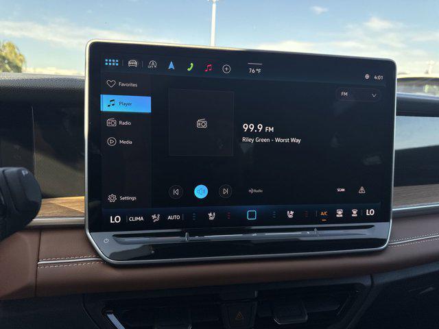 Photo of 2025 Monterey Blue Pearl Volkswagen Tiguan