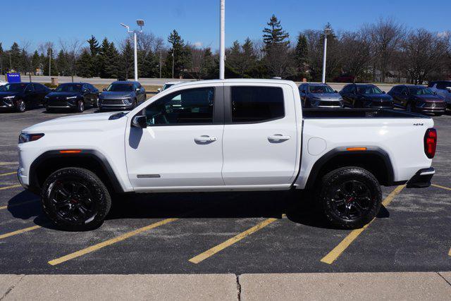 Photo of 2025 Summit White GMC Canyon