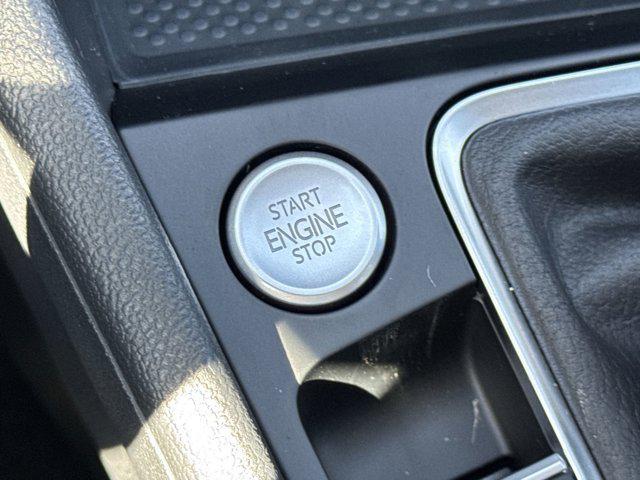 Photo of 2025 Opal White Pearl Volkswagen Jetta