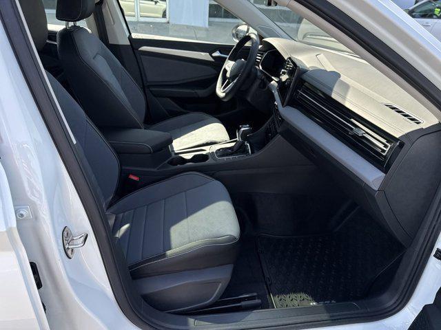 Photo of 2025 Opal White Pearl Volkswagen Jetta