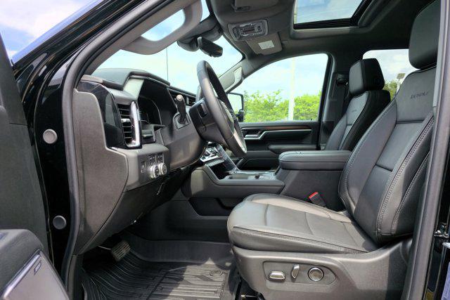 Photo of 2025 Onyx Black GMC Sierra 2500
