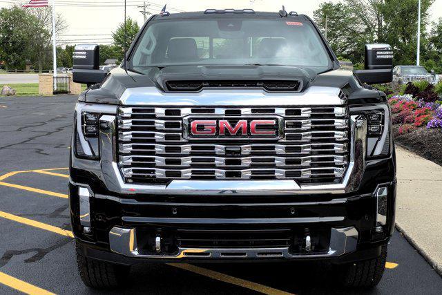 Photo of 2025 Onyx Black GMC Sierra 2500