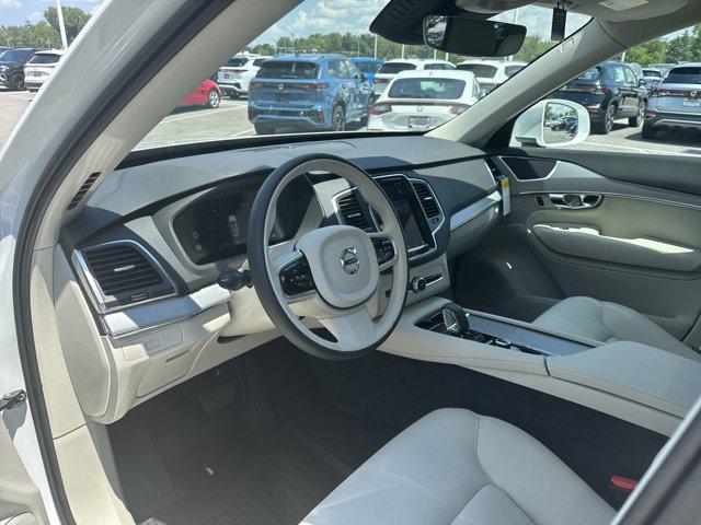Photo of 2025 Crystal White Metallic Volvo XC90