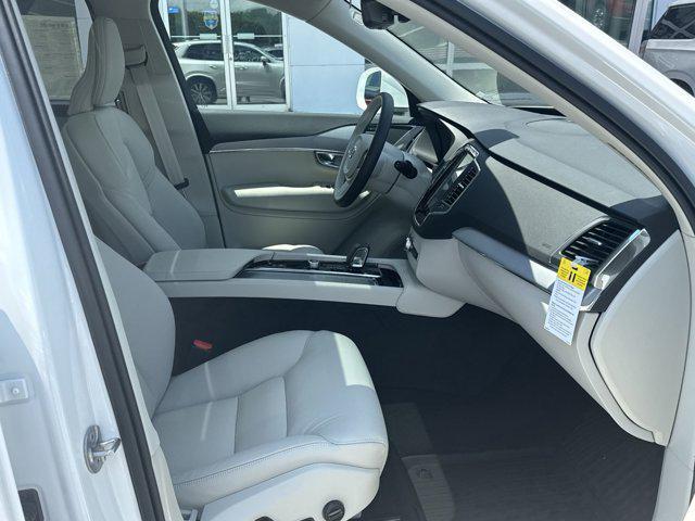 Photo of 2025 Crystal White Metallic Volvo XC90