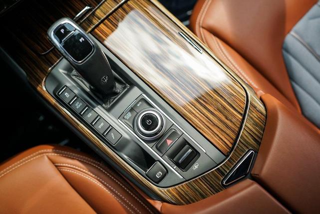 Photo of 2021 Blue Maserati Levante