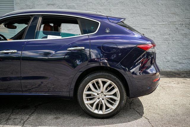 Photo of 2021 Blue Maserati Levante