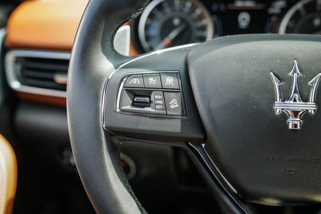 Photo of 2021 Blue Maserati Levante