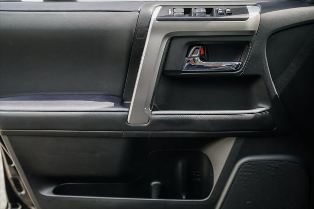Photo of 2023 Midnight Black Metallic Toyota 4Runner