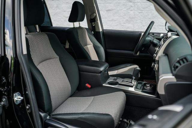 Photo of 2023 Midnight Black Metallic Toyota 4Runner