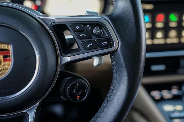 Photo of 2022 Gray Porsche Cayenne