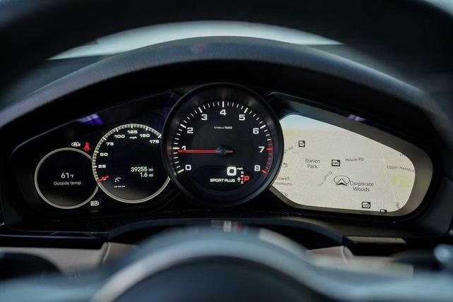 Photo of 2022 Gray Porsche Cayenne