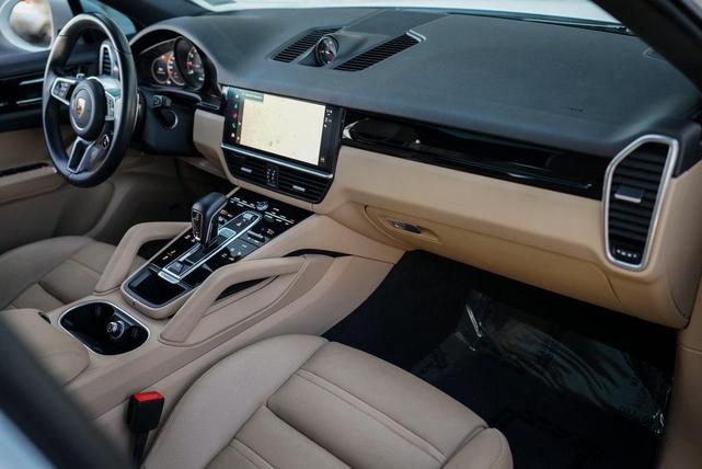 Photo of 2022 Gray Porsche Cayenne