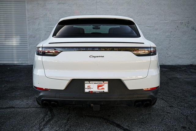 Photo of 2022 Gray Porsche Cayenne