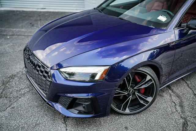 Photo of 2022 Blue Metallic Audi S5