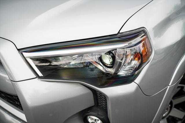 Photo of 2022 Classic Silver Metallic Toyota 4Runner