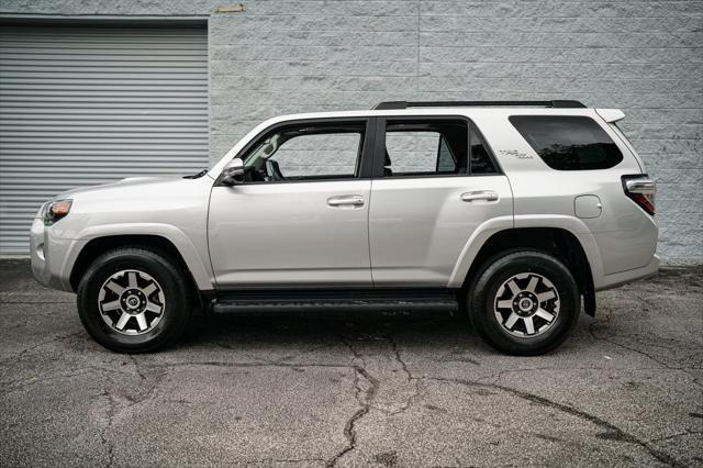 Photo of 2022 Classic Silver Metallic Toyota 4Runner