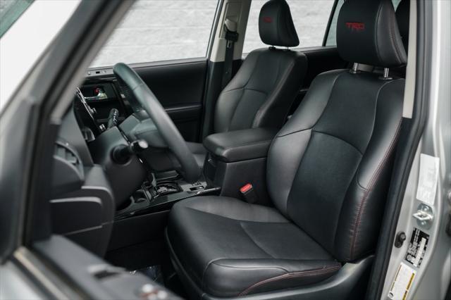 Photo of 2022 Classic Silver Metallic Toyota 4Runner