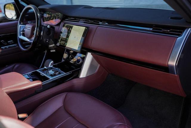 Photo of 2023  Land Rover Range Rover